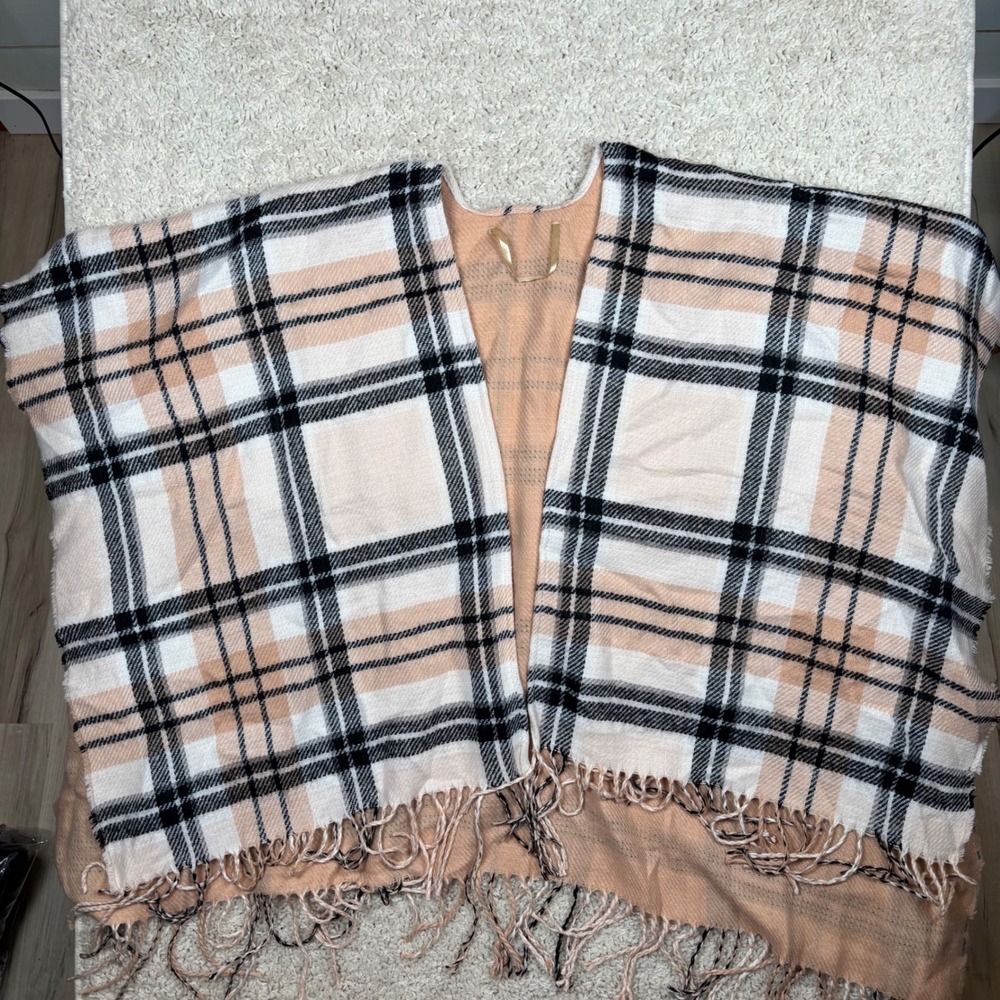 Steve Madden Reversible Plaid Blanket Scarf Shawl Wrap‎ Neutral One Size Acrylic